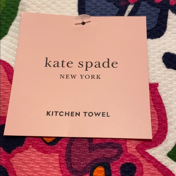 NWT Kate Spade kitchen towels - Picture 3 of 7